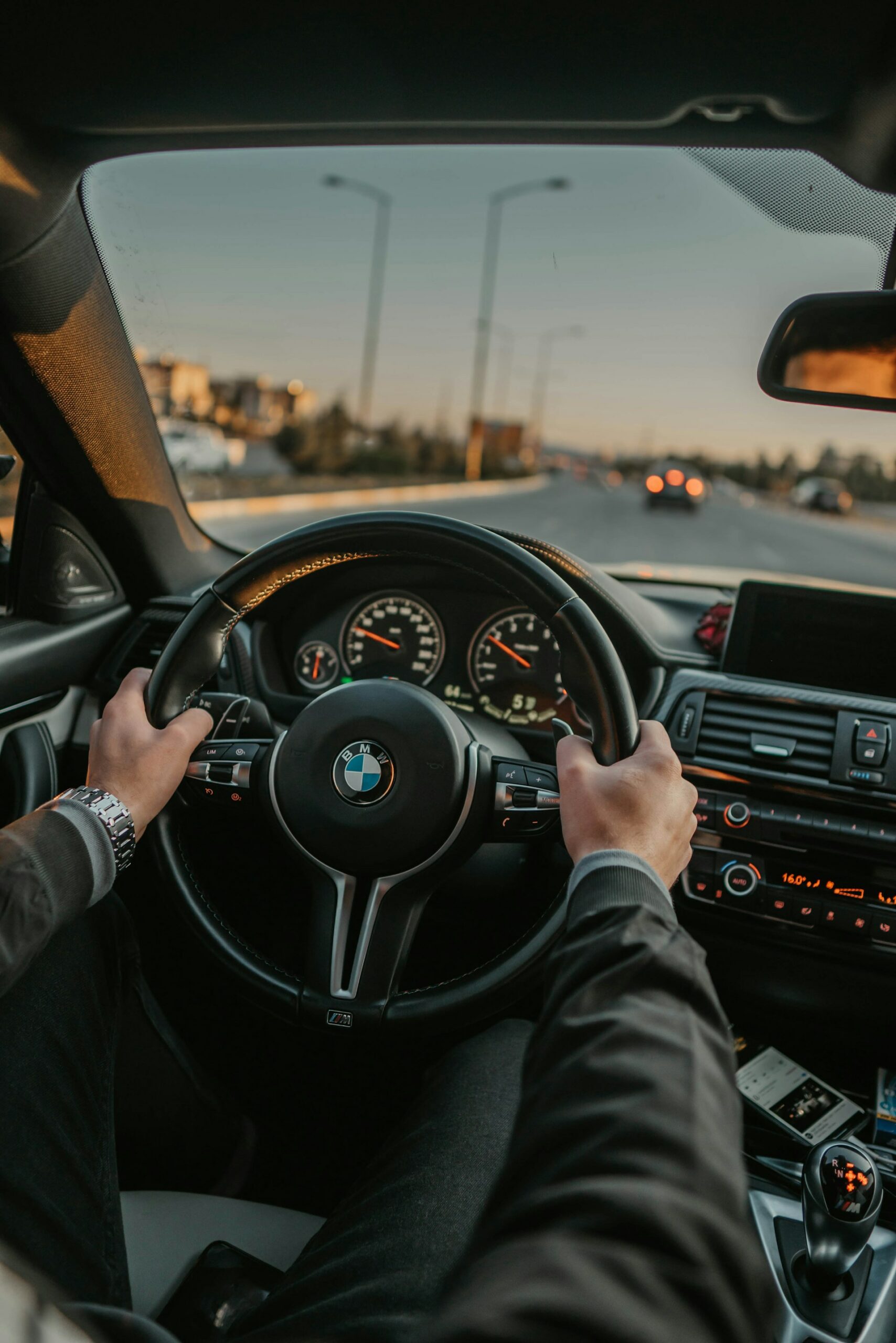 Führerschein in Köln: So gelingt dein Weg zur Mobilität mit der Fahrschule KUVEO